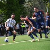 Spieler im Zweikampf.