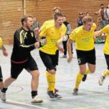 Die Entscheidung: Dominik Essmann verwandelte seinen Neunmeter im Finale der Hallenstadtmeisterschaft 2016 zum 4:2-Endstand gegen den SV Frömern.