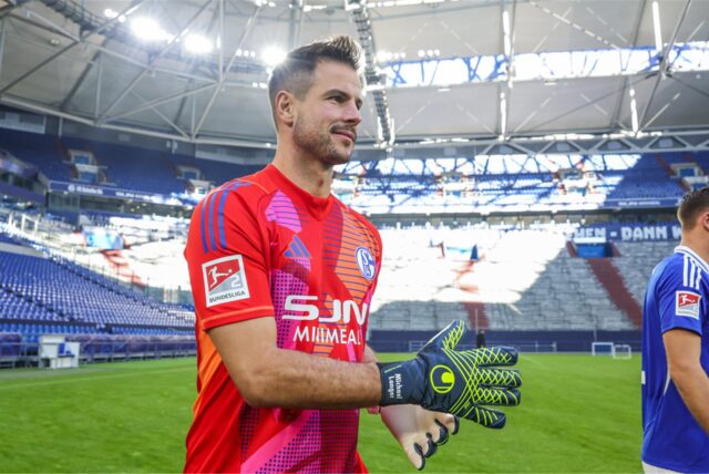 04.11.2024, Fussball, Saison 2024/2025, 2. Bundesliga, Porträttermin FC Schalke 04, Michael Langer (FC Schalke 04)