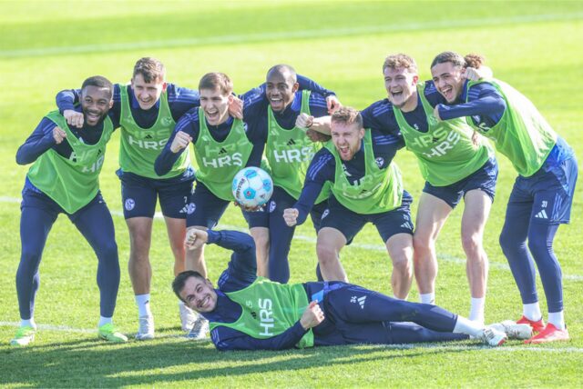 06.01.2025, Fussball, Saison 2024/2025, 2. Bundesliga, Trainingslager FC Schalke 04 in Belek/Türkei, FC Aarau – FC Schalke 04, v. l. Moussa Sylla (FC Schalke 04), Paul Seguin (FC Schalke 04), Felipe Sanchez (FC Schalke 04), Christopher Antwi-Adjei (FC Schalke 04), Tobias Mohr (FC Schalke 04), Derry John Murkin (FC Schalke 04), Taylan Bulut (FC Schalke 04), Michael Langer (FC Schalke 04)


Foto: Tim Rehbein/RHR-FOTO