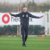 08.01.2025, Fussball, Saison 2024/2025, 2. Liga, Trainingslager FC Schalke 04 in Belek/Türkei, Cheftrainer Kees van Wonderen (FC Schalke 04)



Foto: Tim Rehbein/RHR-FOTO
