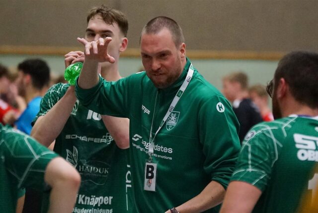 Thomas Brannekämper bleibt dem SuS Oberaden auch in der nächsten Saison als Trainer erhalten.