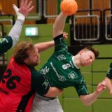 Der HC Heeren im Zweikampf mit dem SuS Oberaden II.