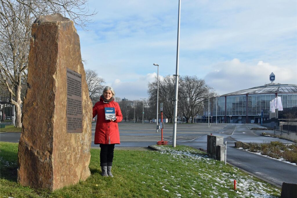 Die Dortmunder Historikerin Regina Mentner forschte 18 Jahre in ihrer Freizeit zum Kriegsgefangenenlager der Westfalenhalle.