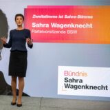 Sahra Wagenknecht, Bundesvorsitzende des Bündnis Sahra Wagenknecht (BSW), stellt die Kampagne der Partei zur Bundestagswahl 2025 vor.