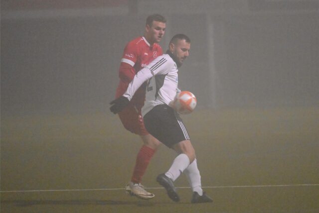 Zoran Mayanovic im Zweikampf.