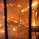 Flammen haben bei einem Hausbrand in Herne die gesamte Einrichtung zerstört.