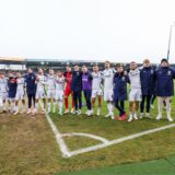 18.01.2025, Fussball, 2. Bundesliga, 18. Spieltag, Saison 2024/2025, Eintracht Braunschweig – FC Schalke 04, Mannschaft des FC Schalke 04 steht enttäuscht vor den Fans.