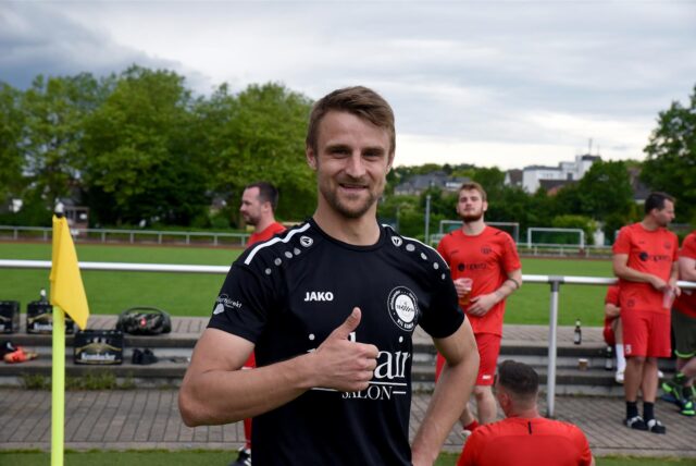 Daumen hoch bei Mirco Gohr.