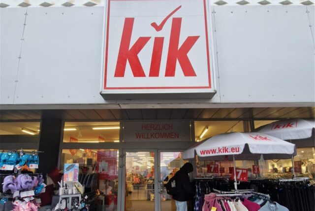 Außenansicht Kik in Brackel.