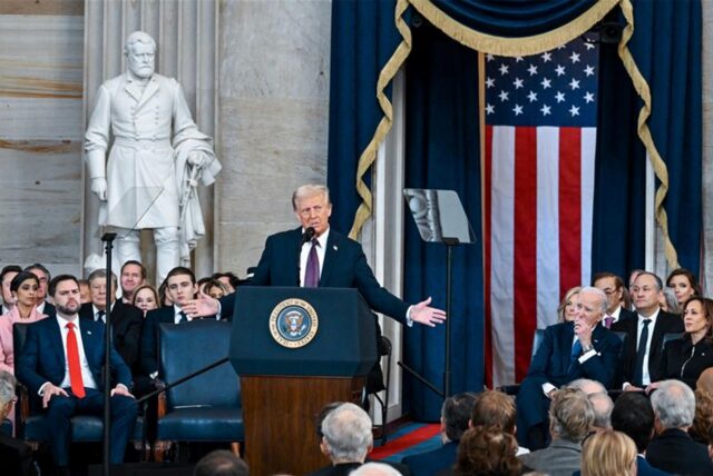 Präsident Donald Trump spricht während der Amtseinführung des Präsidenten in der Rotunde des US-Kapitols in Washington.
