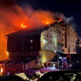 Der Brand in dem Hotel brach in der Nacht aus. (Foto aktuell)