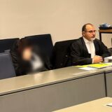 Der angeklagte ehemalige Mitarbeiter der Firma Mecke aus Werne und sein Verteidiger Cengiz Kilic.