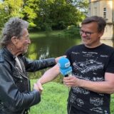 Peter Maffay vor der Verleihung des Heerener Horns im Gespräch mit HA-Reporter Carsten Janecke.