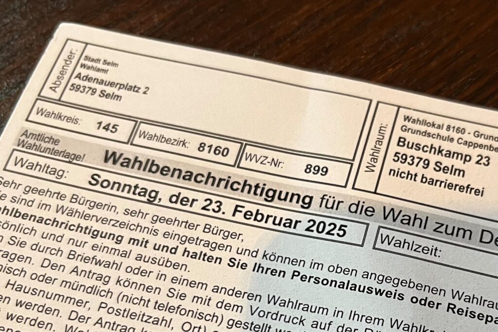Eine Wahlbenachrichtigung aus Selm, auf der der Wahlkreis 145 angegeben wird