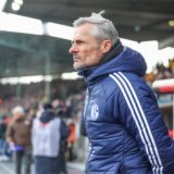 18.01.2025, Fussball, 2. Bundesliga, 18. Spieltag, Saison 2024/2025, Eintracht Braunschweig – FC Schalke 04, Cheftrainer Kees van Wonderen (FC Schalke 04)