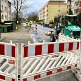 Auf der Schützenstraße in Unna-Königsborn wird eine Baustelle eingerichtet.