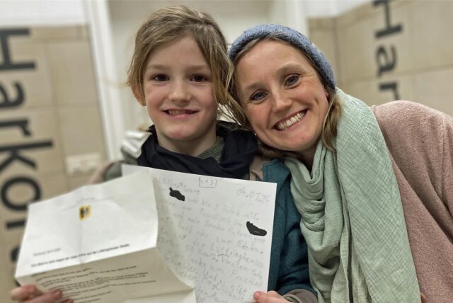 Fiete (9) und Jana Herbermann besuchten die Sitzung der Hombrucher Bezirksvertreter am 28. Januar.
