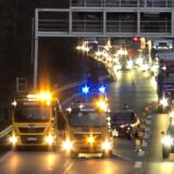 Die Unfallstelle liegt im Bereich der Abbiegespuren von der A44 zur A1 auf der Richtungsfahrbahn Dortmund vor dem Kreuz Dortmund/Unna.