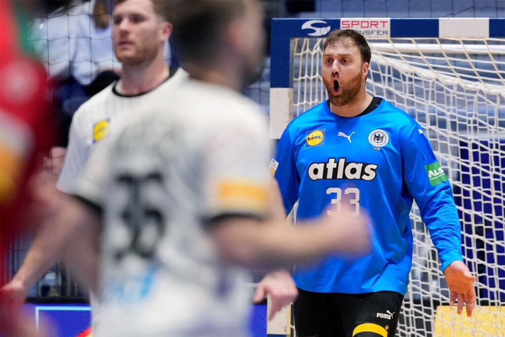 Deutschlands Torhüter Andreas Wolff reagiert