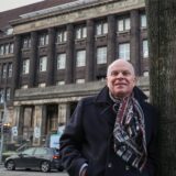 Karl-Peter Ellerbrock kennt das Gebäude noch aus Zeiten, als dort die Vorstände der Hoesch Stahl AG residierten.