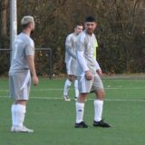 Abdullah Sahin und Enes Akyüz besprechen die Ausführung eines Freistoßes für Eintracht Werne im Spiel gegen den VfK Weddinghofen.
