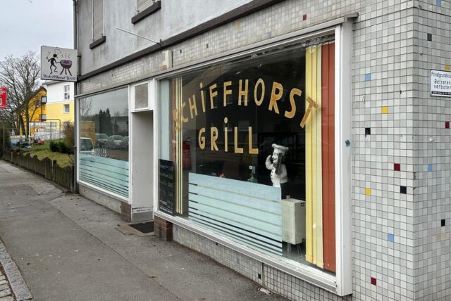 Außenansicht auf die Gaststätte Schiffhorst-Grill in Dortmund-Brechten.