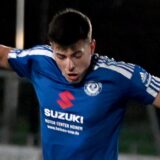 Damjan Ilic klärt einen Ball.