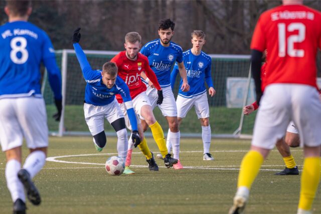 Mirco Gohr (am Ball)
