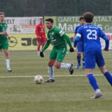 Sascha Grasteit (am Ball).