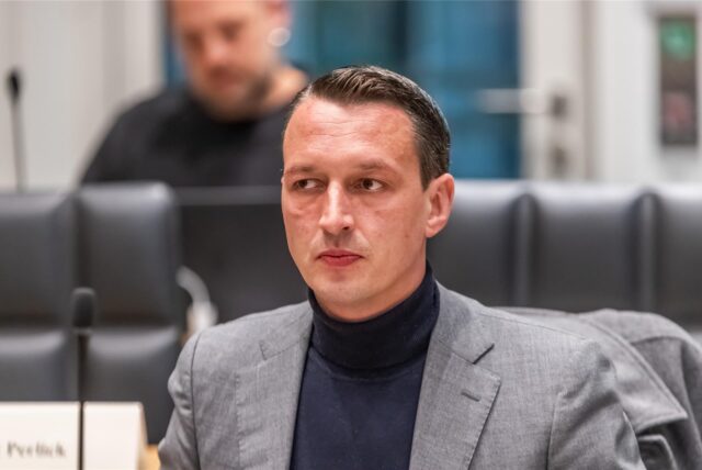 Matthias Helferich sitzt im Rat der Stadt Dortmund.