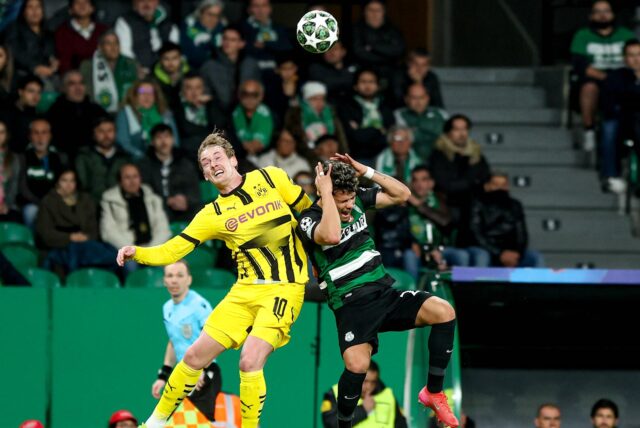 Julian Brandt im Luftduell.