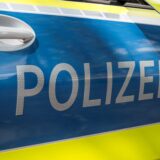 Ein Streifenwagen der Polizei.