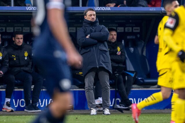 Niko Kovac steht an der Seitenlinie.