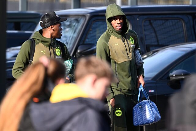 Carney Chukwuemeka im Gespräch mit Jamie Gittens.
