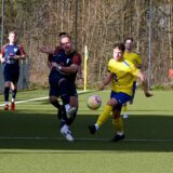 Moritz Denninghof (r.) setzt hier nach.