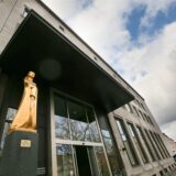 Die Außenfront des früheren Bundesbank-Gebäudes am Hiltropwall.