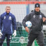 20.01.2025, Fussball, Saison 2024/2025, 2. Bundesliga, Training FC Schalke 04, Torwarttrainer Stephan Loboué (FC Schalke 04), Loris Karius (FC Schalke 04)