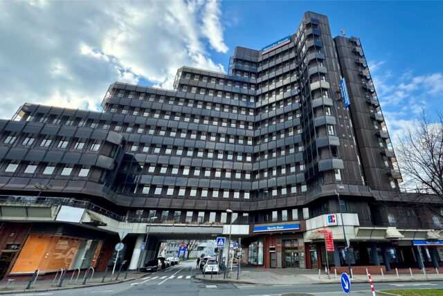 Das frühere Bürohochhaus der Ruhrkohle AG an der Hansastraße in Dortmund.