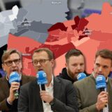 Die grafische Wahlanalyse veranschaulicht die Zweitstimmen-Ergebnisse der Bundestagswahl. Vor der Karte stehen die Direktkandidaten der Linken, Grünen, SPD, FDP, CDU und AfD.