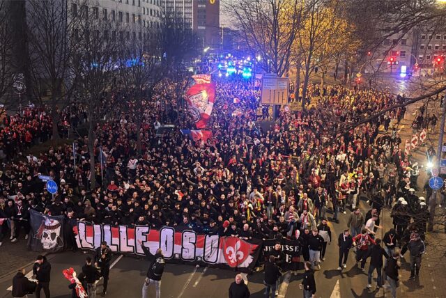 Eine Menge Fans vom OSC Lille auf dem Weg zum Signal-Iduna-Park.