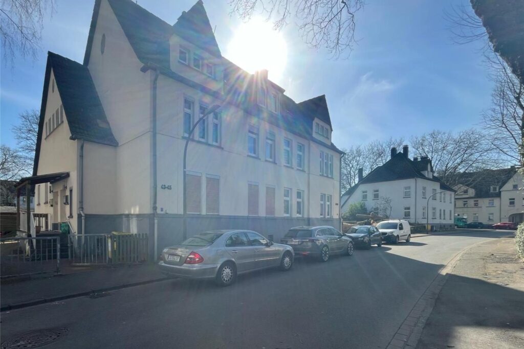 Häuserflucht in der Marschallstraße. Häuserflucht in der Marschallstraße.