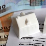 Die Grundsteuer B wird seit diesem Jahr nach einer Reform neu berechnet.