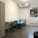 Blick in ein Einzelzimmer der Übernachtungsstelle für Wohnungslose an der Unionstraße im Jahr 2019.  Die Übernachtungsstellen in Dortmund sind laut Stadtverwaltung sehr stark ausgelastet.