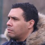 Zakaria Slimani an der Seitenlinie.