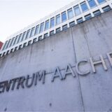 Blick auf das Justizzentrum Aachen. Ein ehemaliger Pfleger eines Klinikums in Aachen wird wegen neun Morden und 34 Mordversuchen angeklagt.
