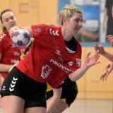 Anna Lieneke will zum Wurf ansetzen.