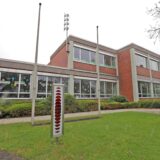 Die Nordschule in Holzwickede in der Frontansicht.