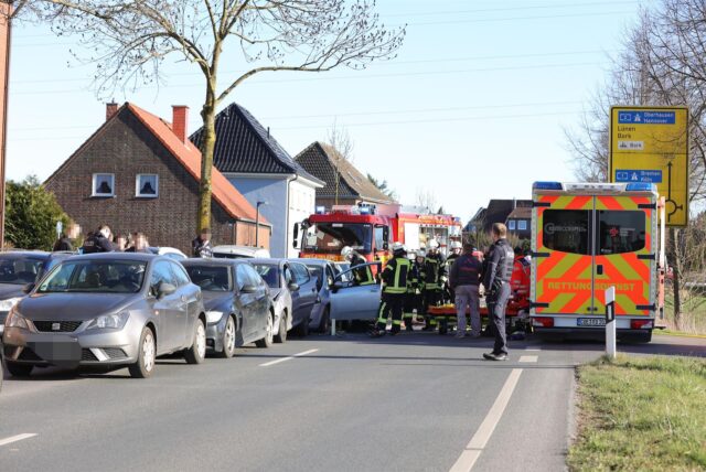 Auffahrunfall mit fünf Autos.