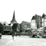 Café Schwarze an der Münsterstraße nach einen Luftangriff im März 1945